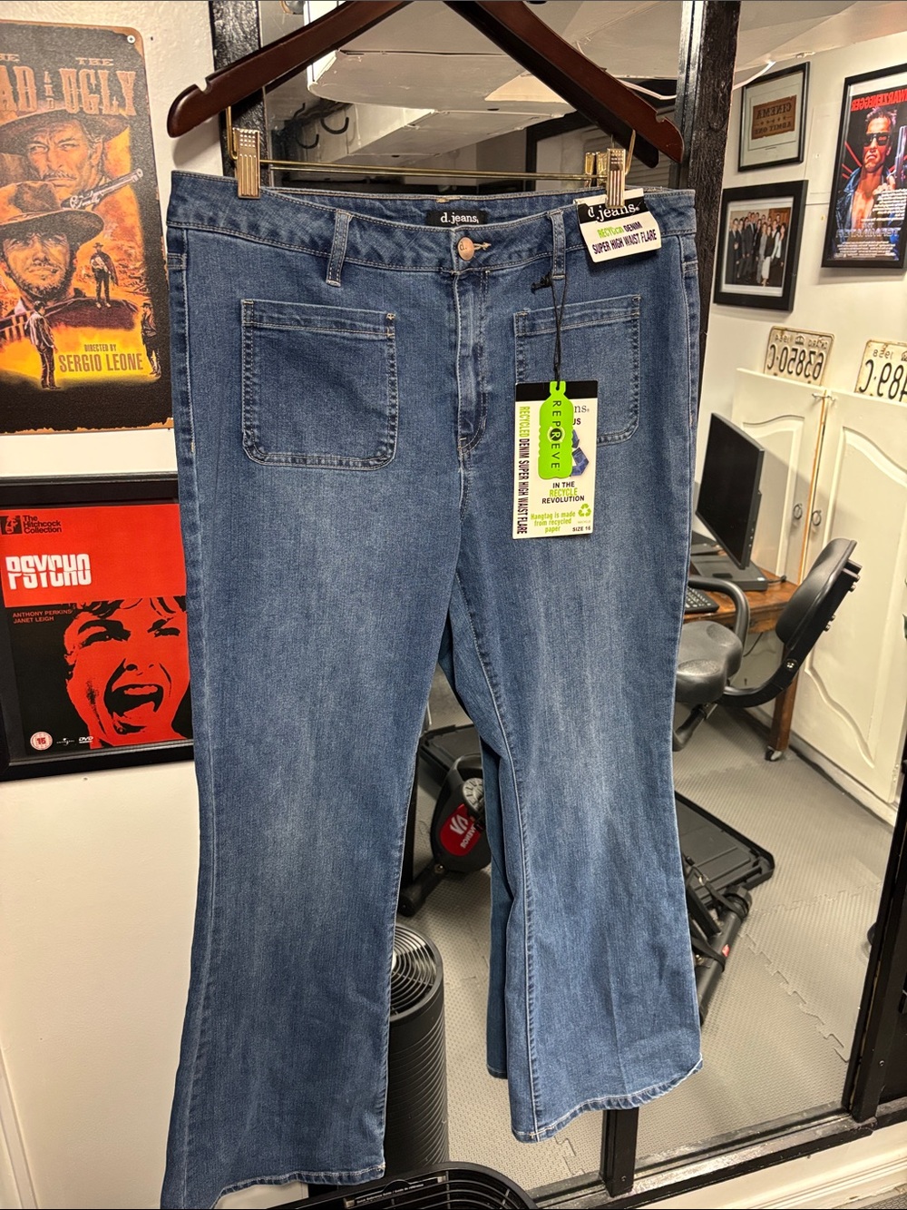 d. jeans Women's Medium Blue Flare Jeans